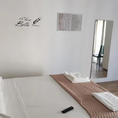 Couette-café Dimora Rudiae *